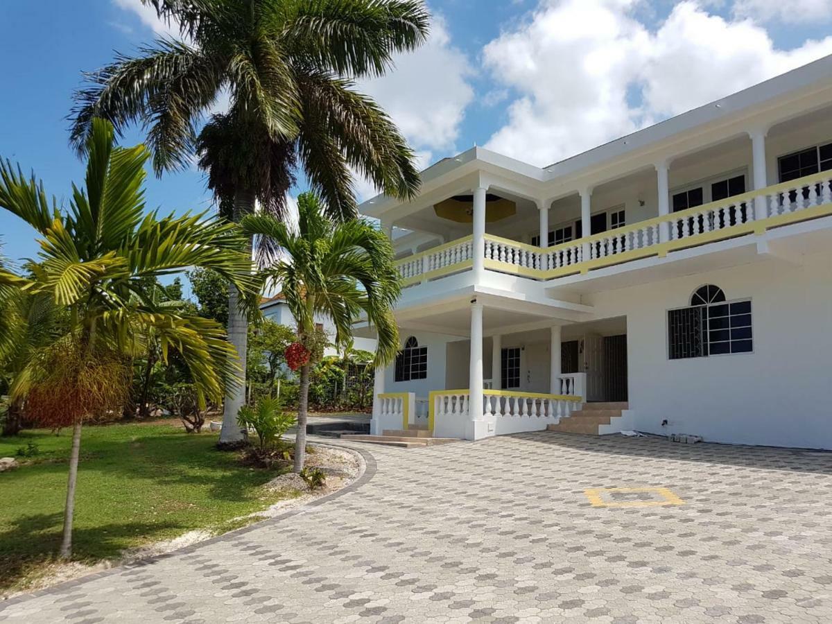 Coral Gardens Villa Montego Bay Exterior photo